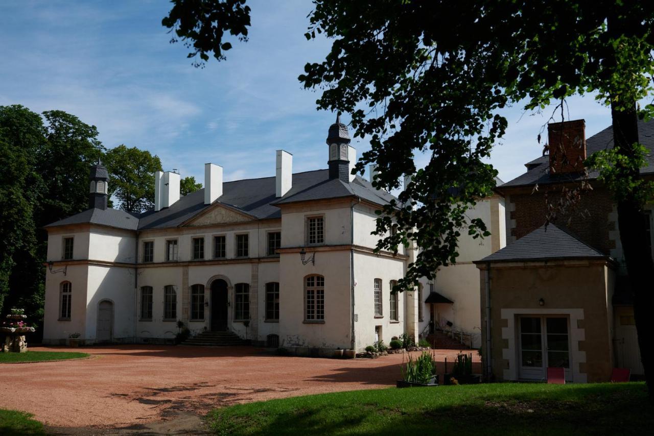 Chateau De Charmeil- Vichy Chambres D'Hotes المظهر الخارجي الصورة